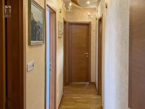 Prodaja, trosoban stan, 98m², City Kvart, Podgorica - image 8