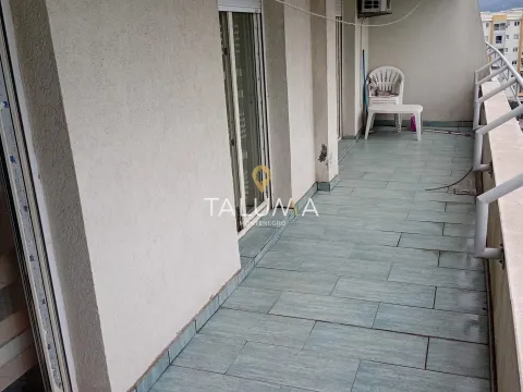 Prodaja, dvosoban stan, 70m², Stari Aerodrom, Podgorica - image 9