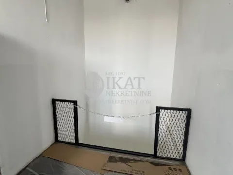 Rent, office space, 1212m², Pančevo, Srbija - image 13