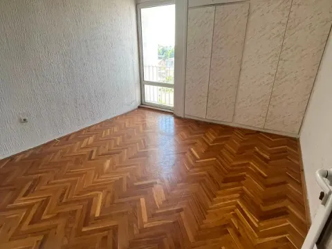 Prodaja, jednosoban stan, 71m², Pejton, Podgorica - image 2
