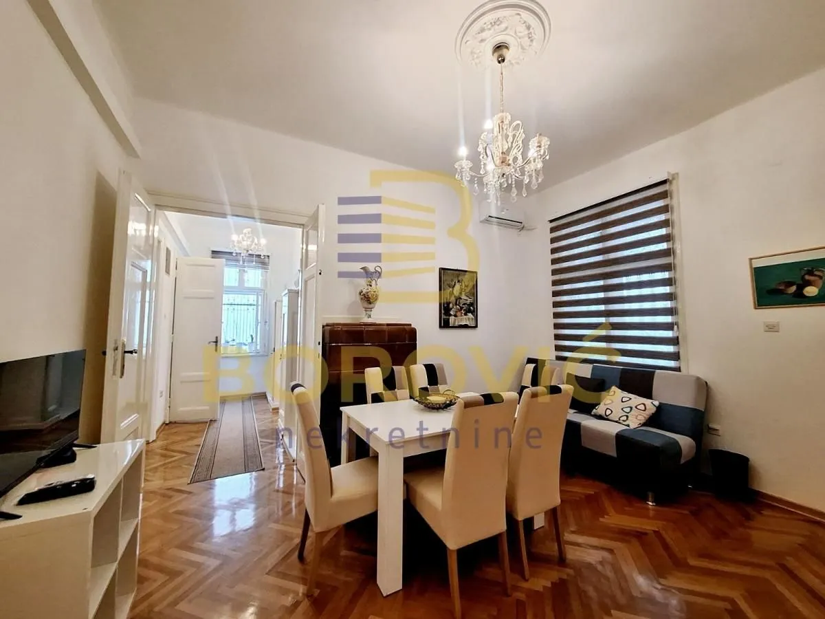 Rent, four bedroom apartment, 101m², Stari Grad, Beograd