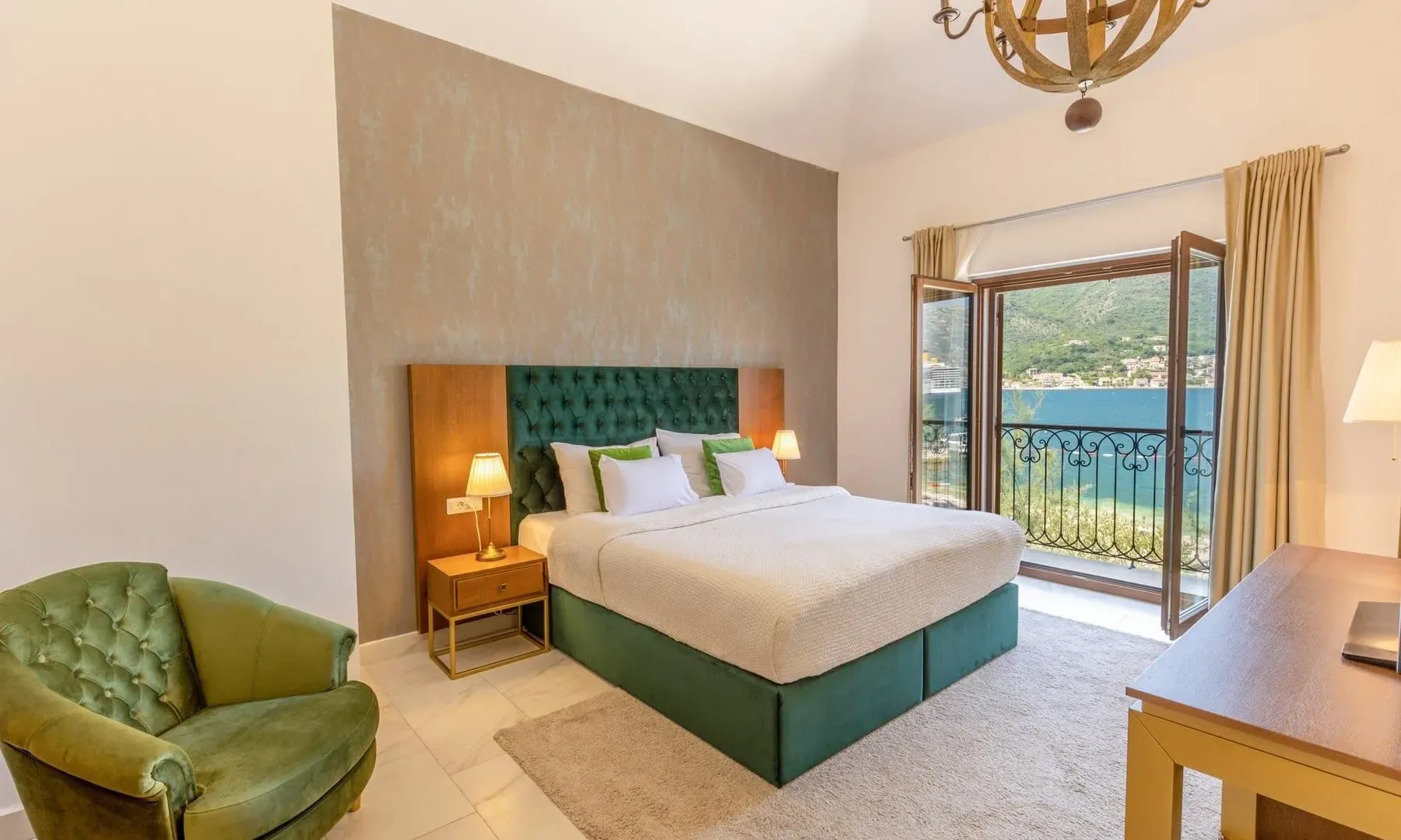 Sale, house, 198m², Dobrota, Kotor