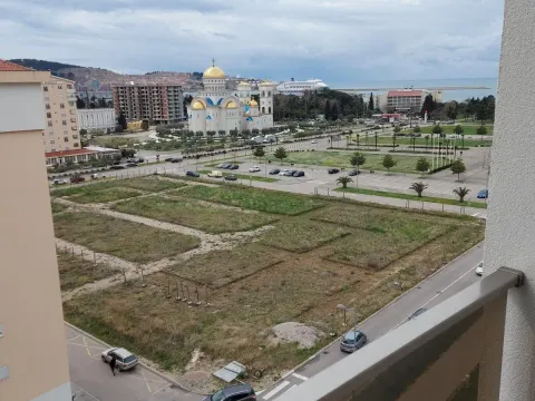 Izdavanje, jednosoban stan, 35m², Soho City, Bar - image 8