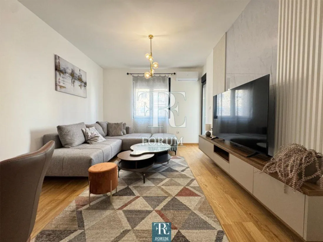 Izdavanje, jednosoban stan, 50m², City Kvart, Podgorica