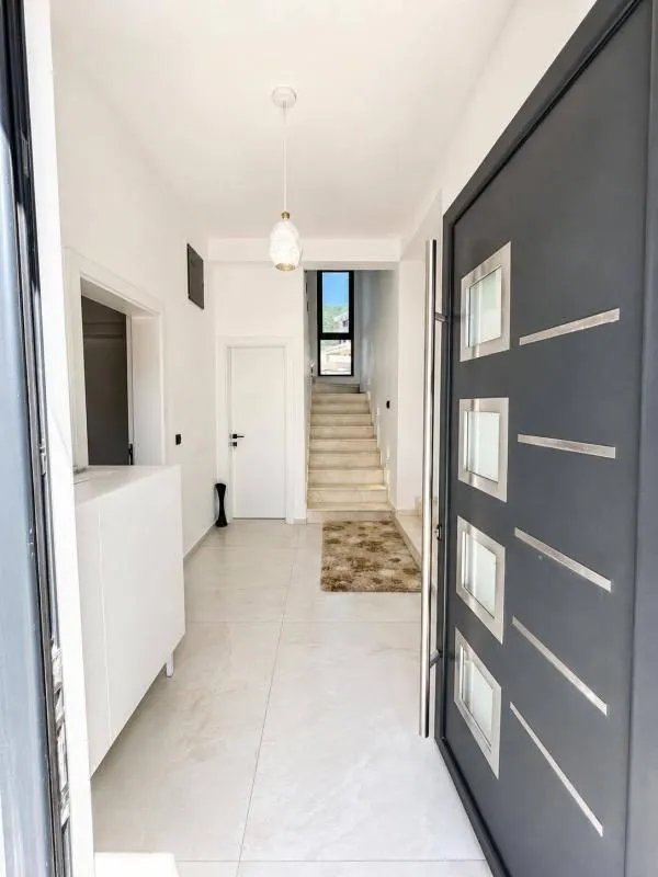 Rent, house, 360m², Bjeliši, Bar