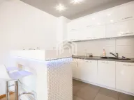 Rent, two bedroom apartment, 75m², City Kvart, Podgorica - image 4