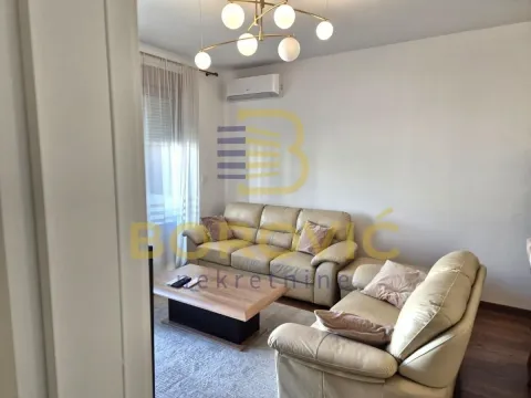 Rent, four bedroom apartment, 100m², Tošin bunar, Novi Beograd Sve Podlokacije - image 4