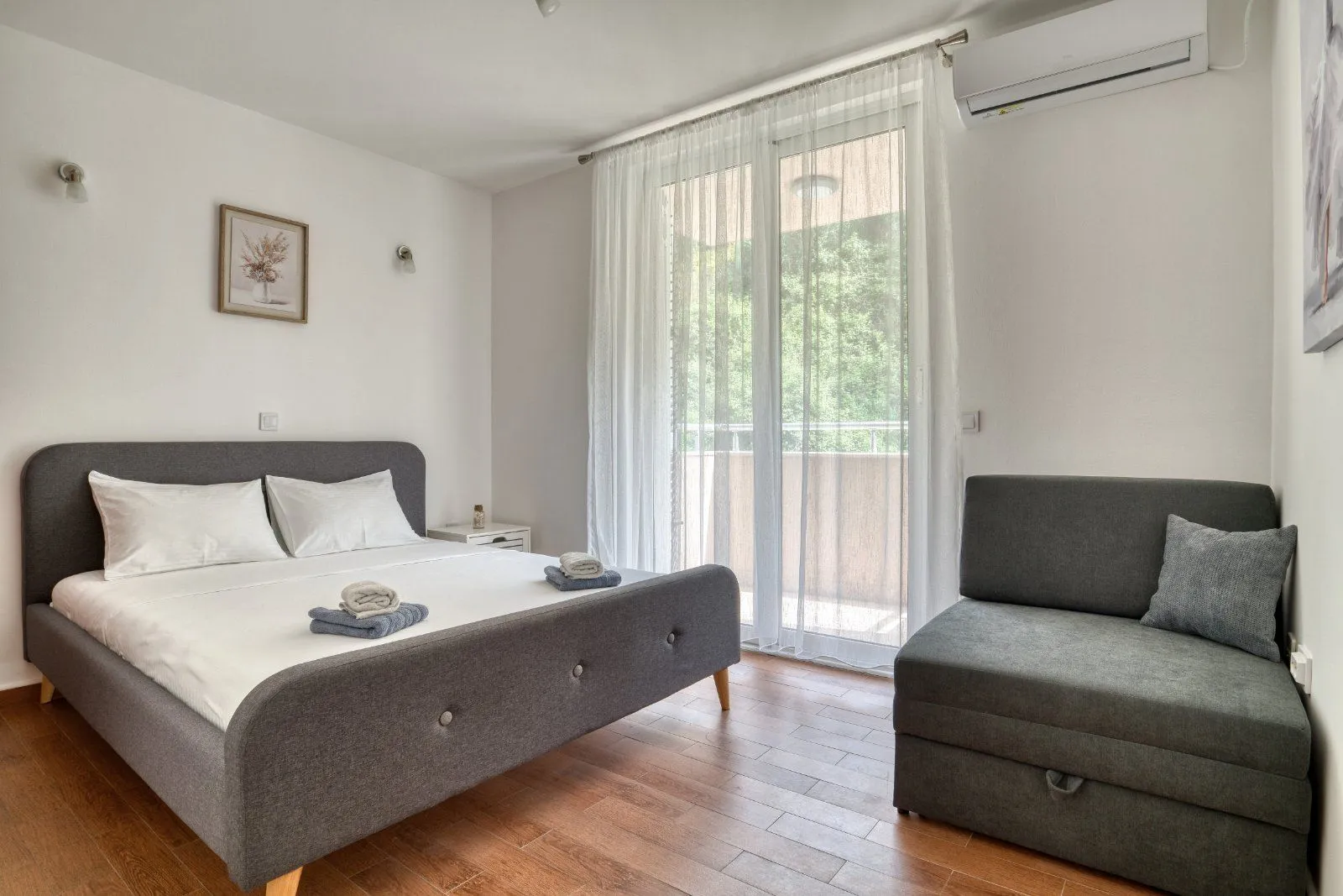 Rent, one bedroom apartment, 51m², Rafailovići, Budva