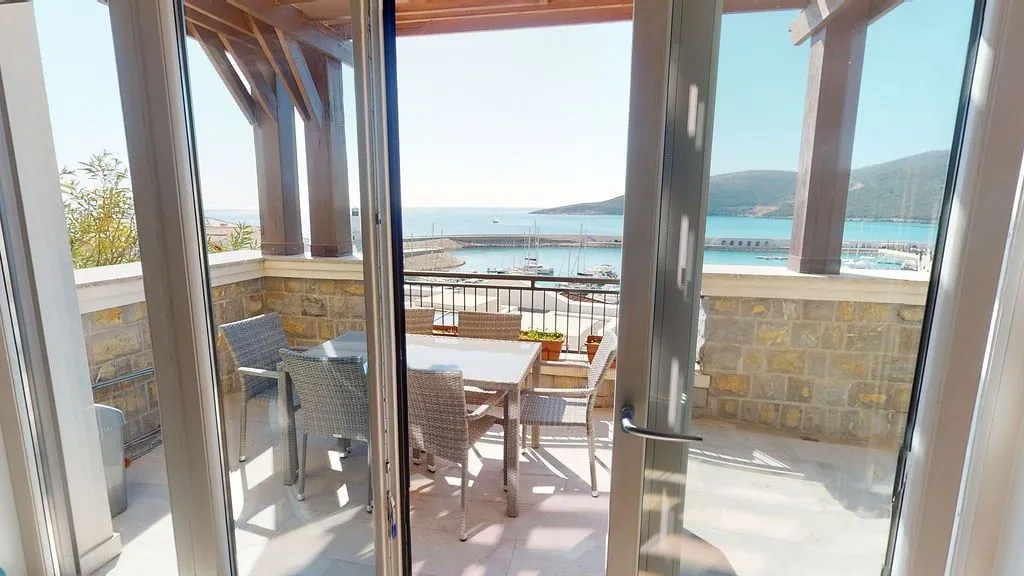 Prodaja, dvosoban stan, 123m², Kotor, Crna Gora
