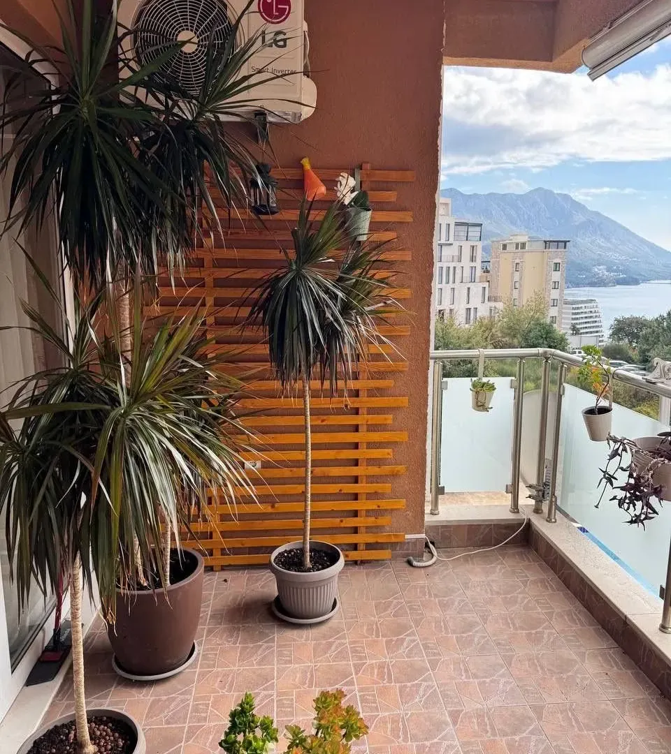 Sale, two bedroom apartment, 68m², Velji Vinogradi, Budva