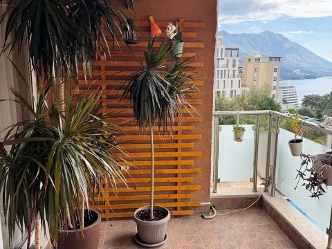 Sale, two bedroom apartment, 68m², Velji Vinogradi, Budva - image 10