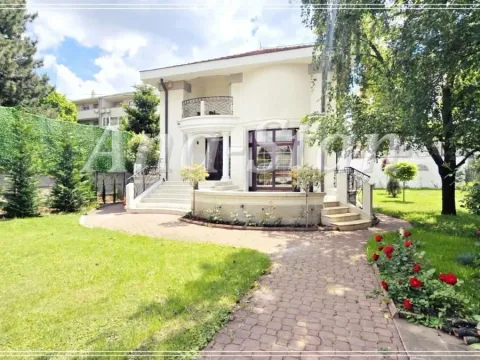 Rent, house, 290m², Voždovac Sve Podlokacije, Beograd - image 35