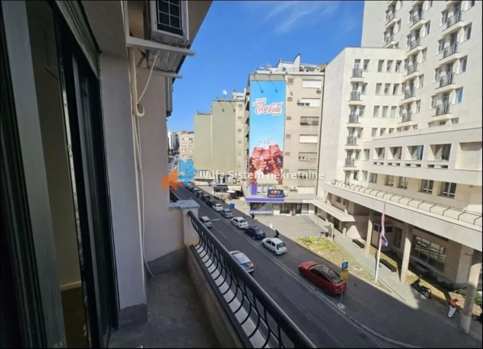 Izdavanje, dvosoban stan, 50m², Savski Venac, Beograd