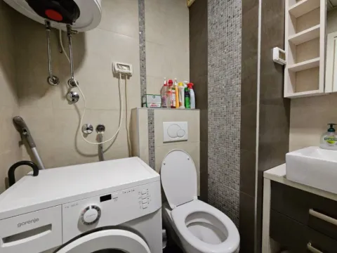 Rent, two bedroom apartment, 72m², City Kvart, Podgorica - image 8