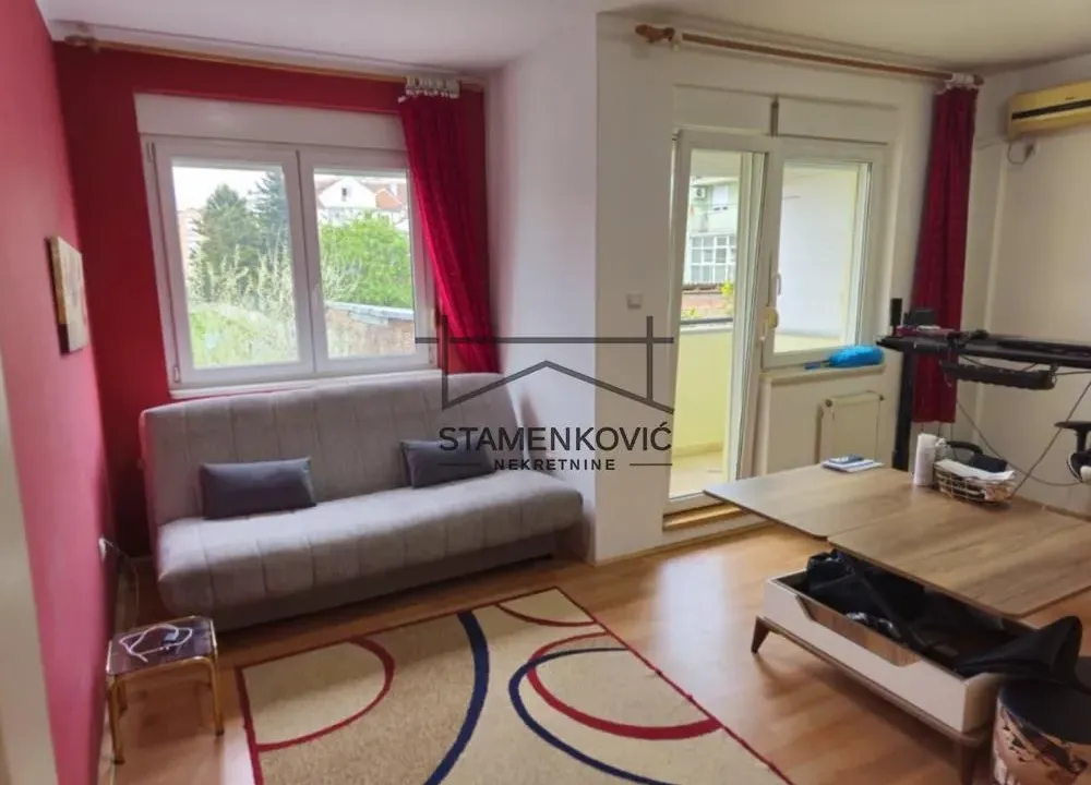 Prodaja, jednosoban stan, 42m², Socijalno, Novi Sad Sve Podlokacije