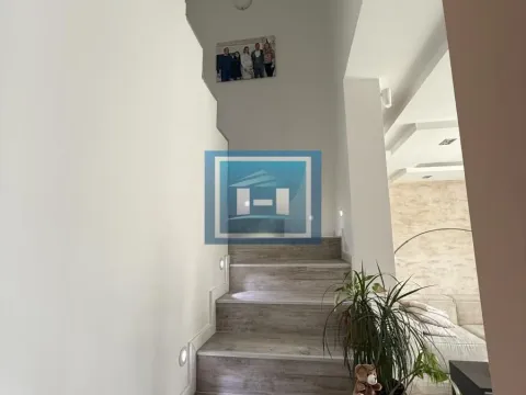 Sale, house, 240m², Centar, Jagodina - image 14