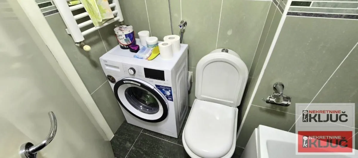 Prodaja, dvosoban stan, 50m², Nova Detelinara, Novi Sad Sve Podlokacije