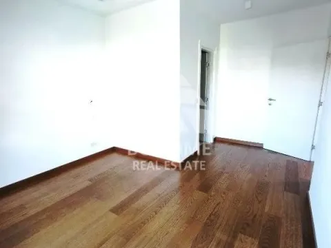 Izdavanje, četvorosoban stan, 100m², Vračar Hram, Vračar Sve Podlokacije - image 11