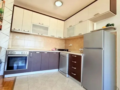 Rent, two bedroom apartment, 60m², City Kvart, Podgorica - image 3