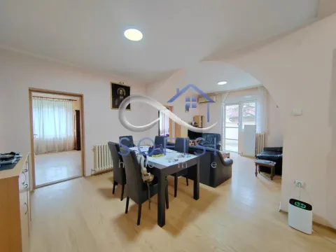 Prodaja, kuća, 189m², Salajka, Novi Sad Sve Podlokacije - image 11