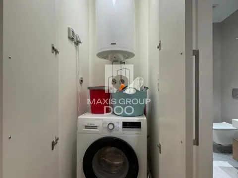 Izdavanje, trosoban stan, 90m², Savski Venac, Beograd - image 4