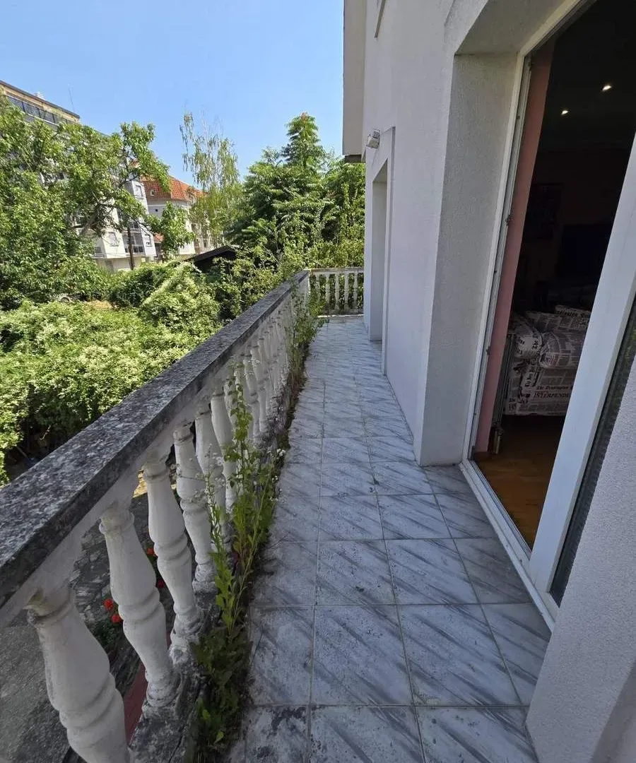 Sale, apartment, 245m², Banovo Brdo, Beograd