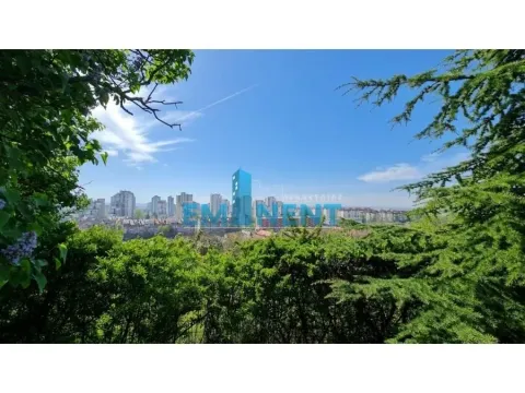 Prodaja, kuća, 360m², Bezanijska Kosa 2, Bežanijska Kosa Sve Podlokacije - image 1