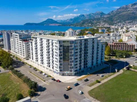 Prodaja, jednosoban stan, 48m², Centar, Bar - image 10