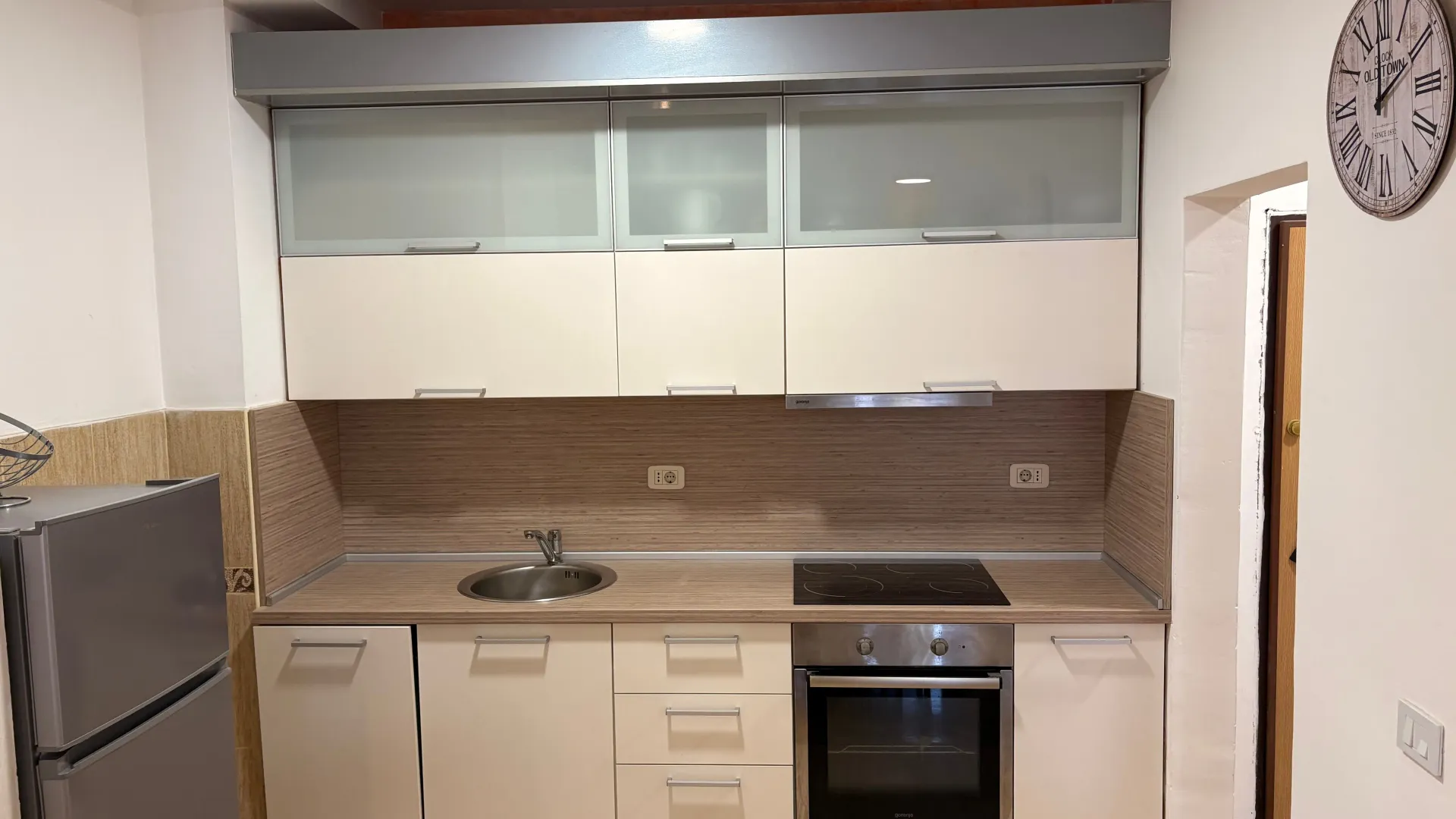 Stan-na-dan, jednosoban stan, 84m², Bonići, Tivat