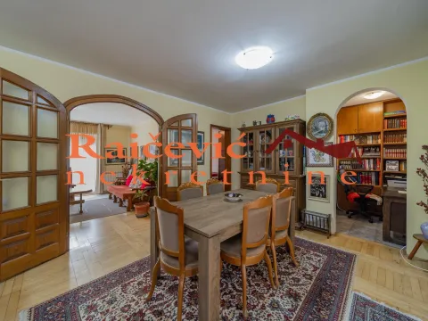 Prodaja, kuća, 263m², Vrnjačka Banja, Srbija - image 3