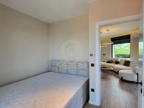Izdavanje, trosoban stan, 83m², Olimp, Zvezdara Sve Podlokacije - image 10