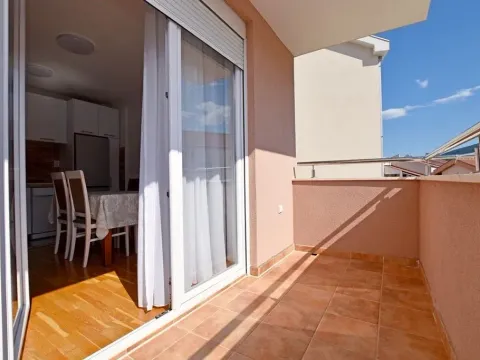 Izdavanje, jednosoban stan, 45m², Igalo, Herceg Novi - image 6