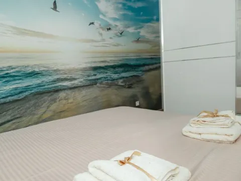 Rent, one bedroom apartment, 50m², Budva, Crna Gora - image 10