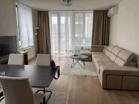 Izdavanje, trosoban stan, 89m², Savski Venac, Beograd - image 2
