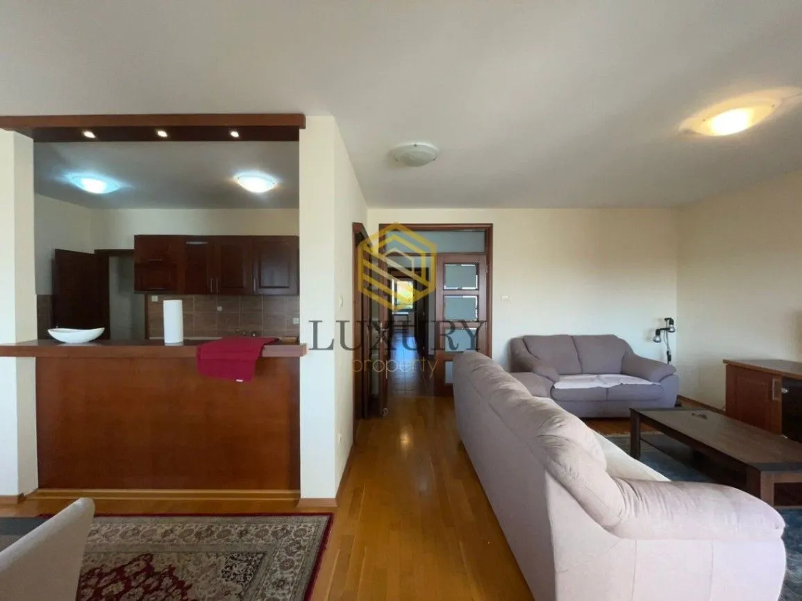 Izdavanje, dvosoban stan, 125m², Gorica C, Podgorica