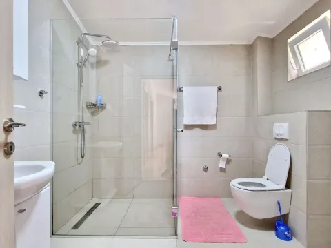 Prodaja, kuća, 185m², Zagora, Kotor - image 24