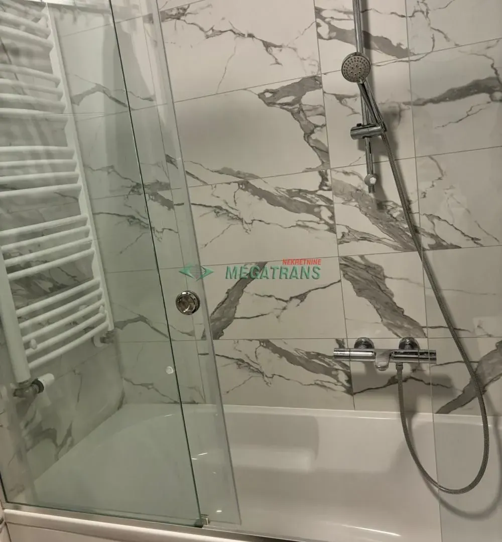 Izdavanje, dvosoban stan, 50m², Tošin bunar, Novi Beograd Sve Podlokacije