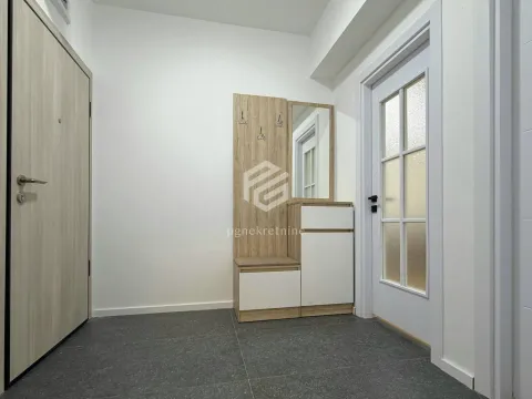 Rent, one bedroom apartment, 58m², Momišići, Podgorica - image 11