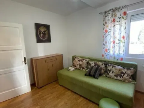 Izdavanje, dvosoban stan, 65m², Konik, Podgorica - image 3