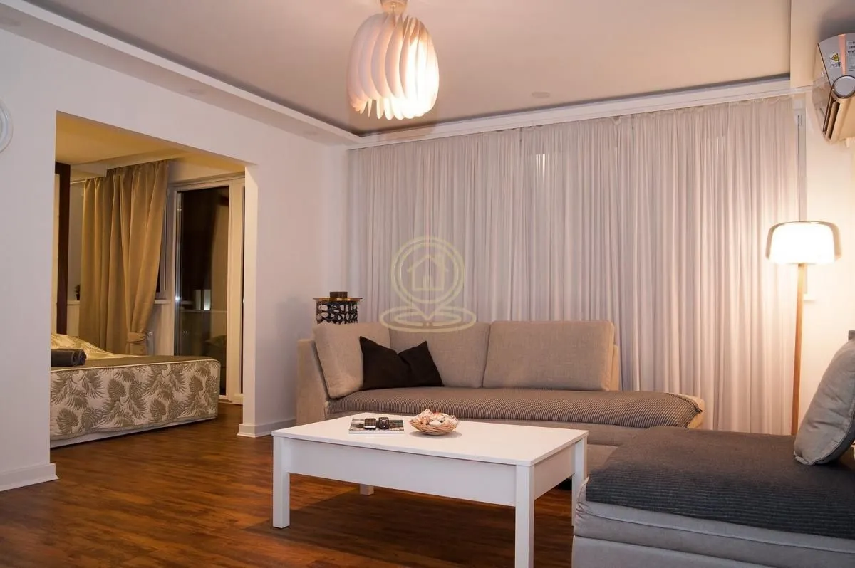 Rent, two bedroom apartment, 56m², Stari Grad, Beograd