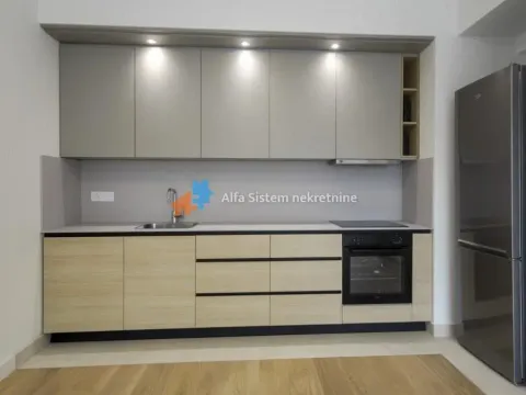 Izdavanje, stan, 78m², Savski Venac, Beograd - image 2