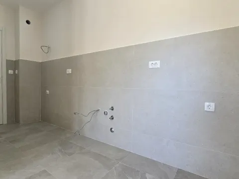 Rent, office space, 93m², Central Point, Podgorica - image 6