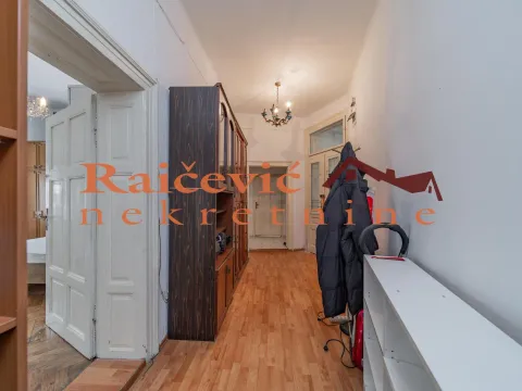 Rent, two bedroom apartment, 80m², Cvetni Trg, Vračar Sve Podlokacije - image 7