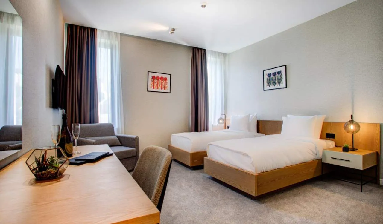 Prodaja, ugostiteljski objekat, 2800m², Danilovgrad, Crna Gora
