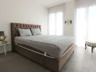 Rent, two bedroom apartment, 56m², Petrovac, Budva - image 10