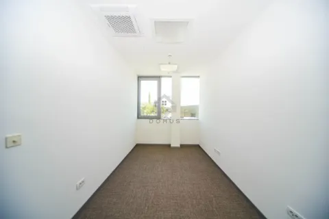 Rent, office space, 600m², Donja Gorica, Podgorica - image 3