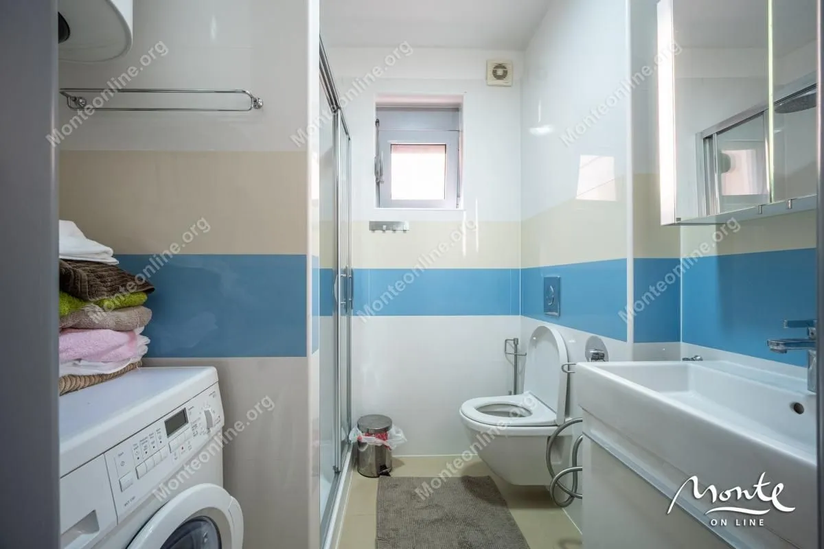 Sale, house, 484m², Stoliv, Kotor