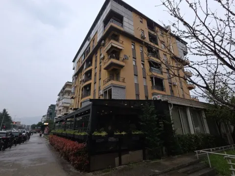 Rent, one bedroom apartment, 40m², Momišići, Podgorica - image 11