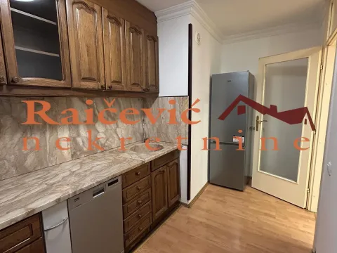 Rent, three bedroom apartment, 115m², Kalenić Pijaca, Vračar Sve Podlokacije - image 5