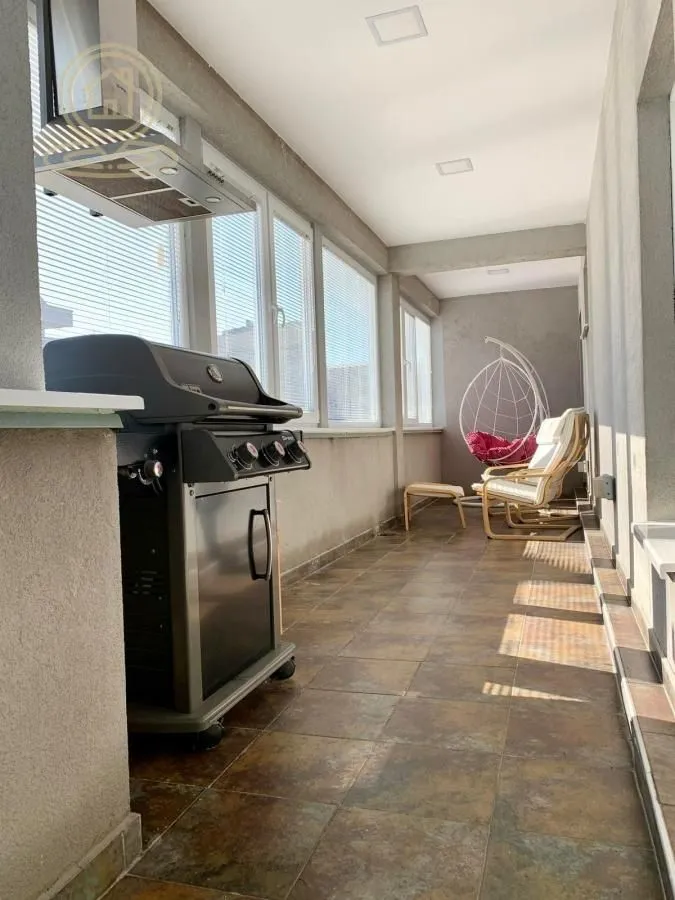 Sale, apartment, 160m², Lion, Zvezdara Sve Podlokacije